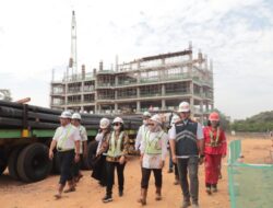 Dewas BLU Unila Pantau Pembangunan RSPTN