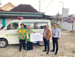 BRI Kanca Teluk Betung Serahkan Bantuan Ambulans BRI Peduli kepada Yayasan Kesejahteraan Madani Kota Bandar Lampung